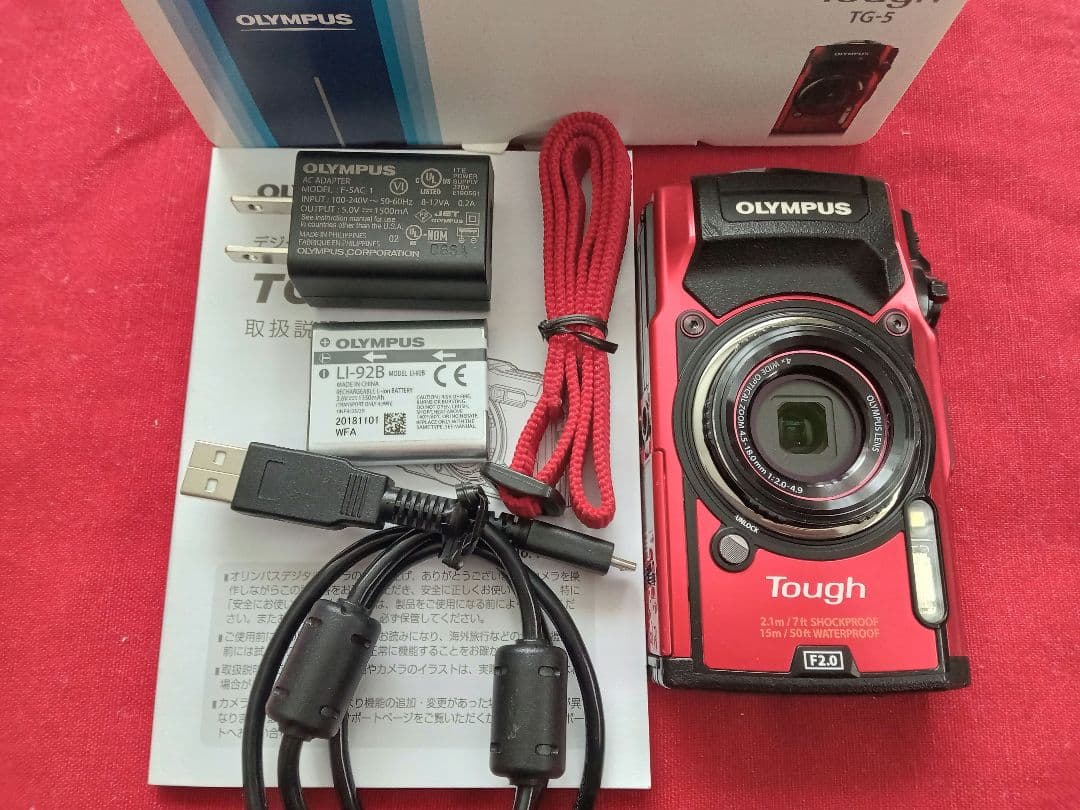 OLYMPUS　TG-5 レッド