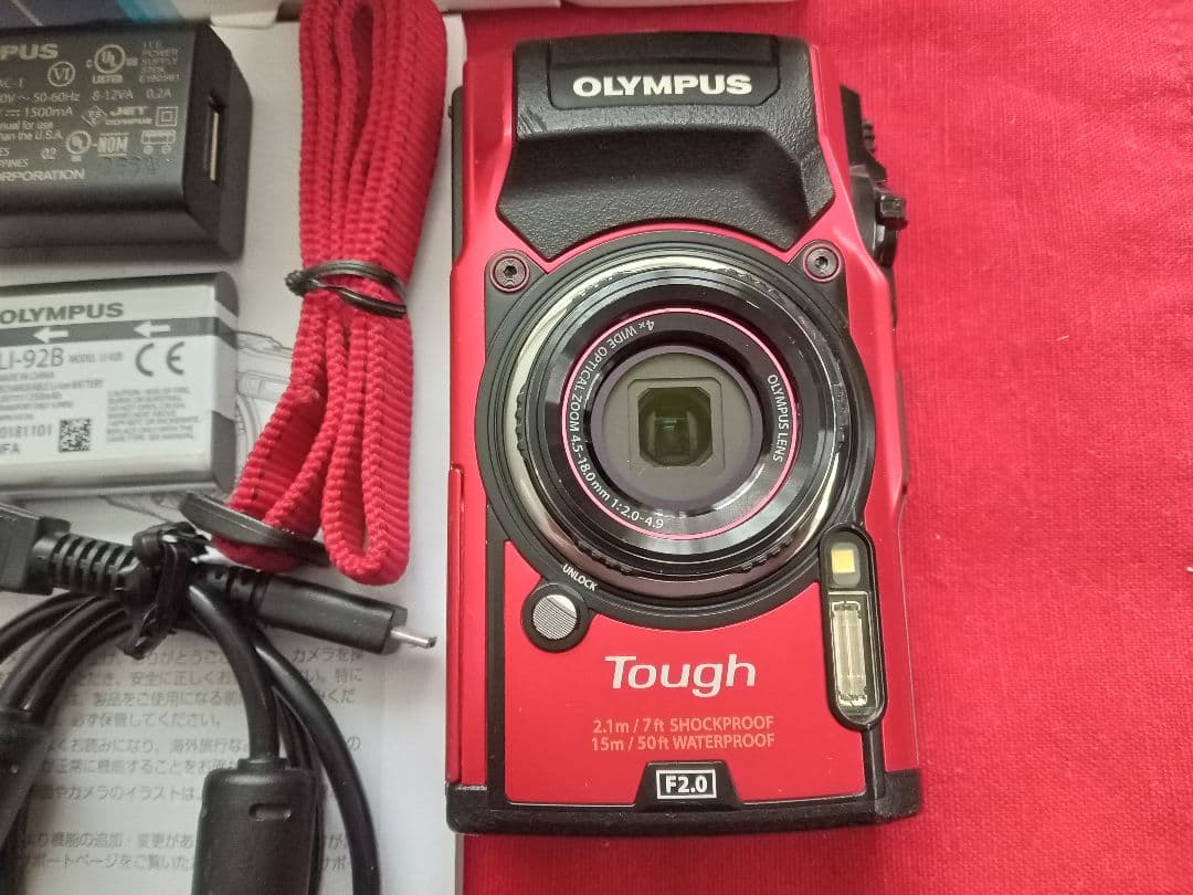OLYMPUS　TG-5 レッド