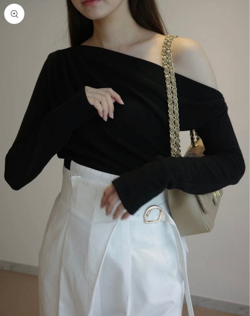 ポローラ poláura アシンメトリードレープロングスリーブトップス