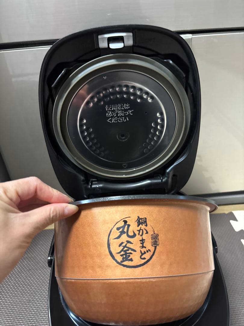 TOSHIBA 真空圧力IHジャー炊飯器 RC-10VRV-K-2023年製