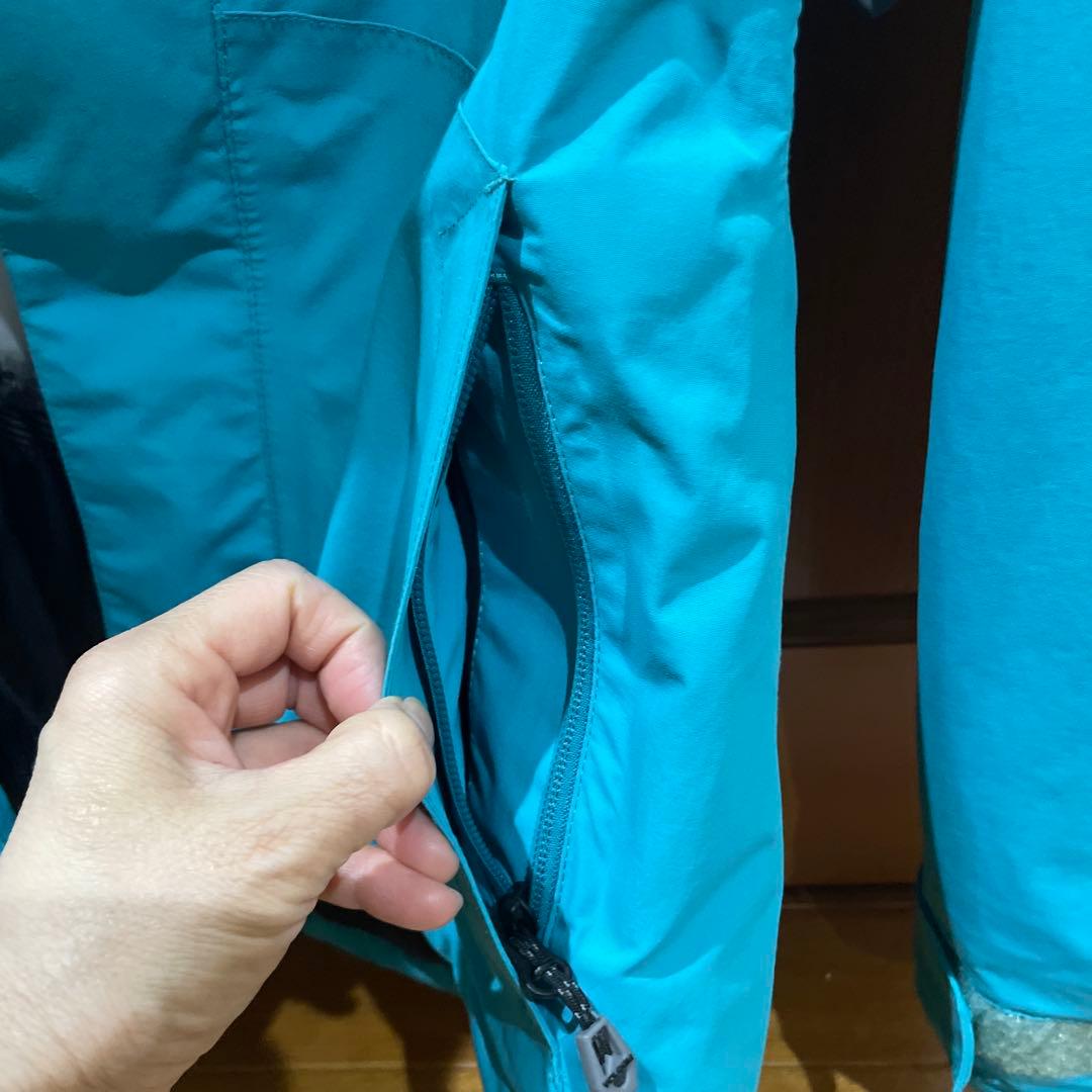 VOLCOM ボルコム スノーボードウエア　ジャケット　GORE-TEX XS