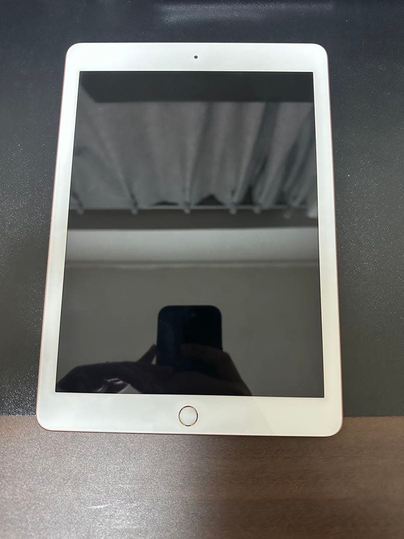 Apple iPad (第6世代) ゴールド 32GB Wi-Fi