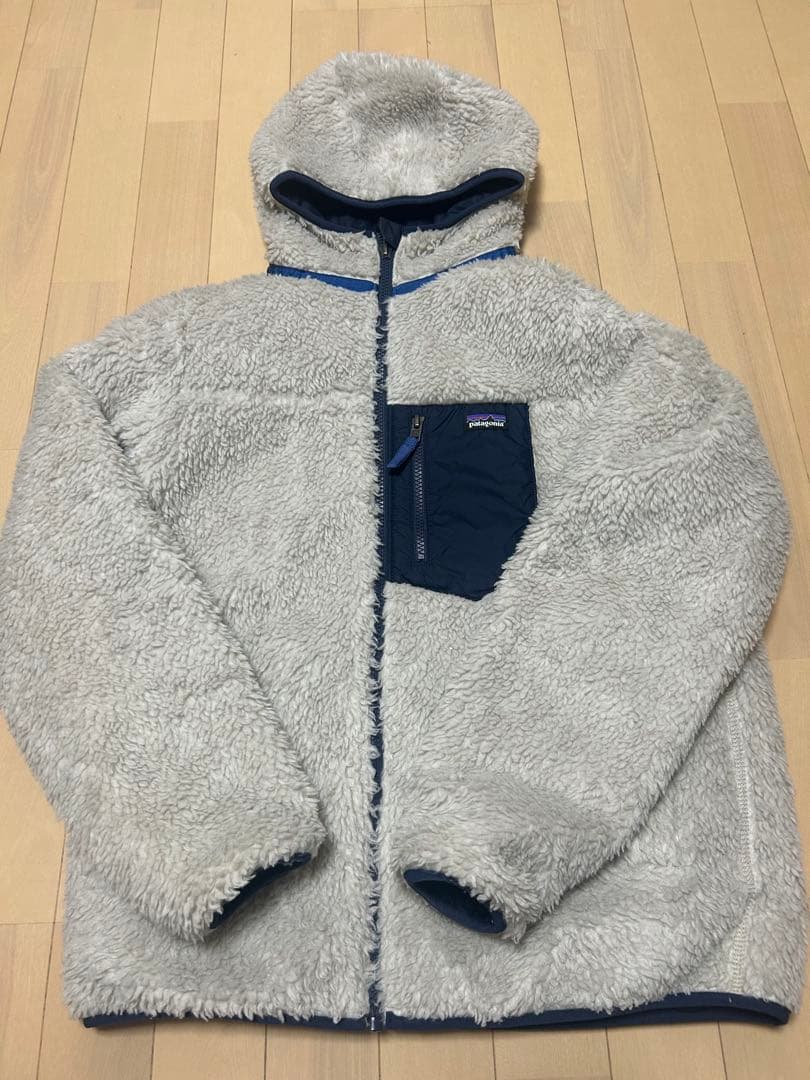 パタゴニア完売大人気 キッズリバーシブル レディフレディフーディ