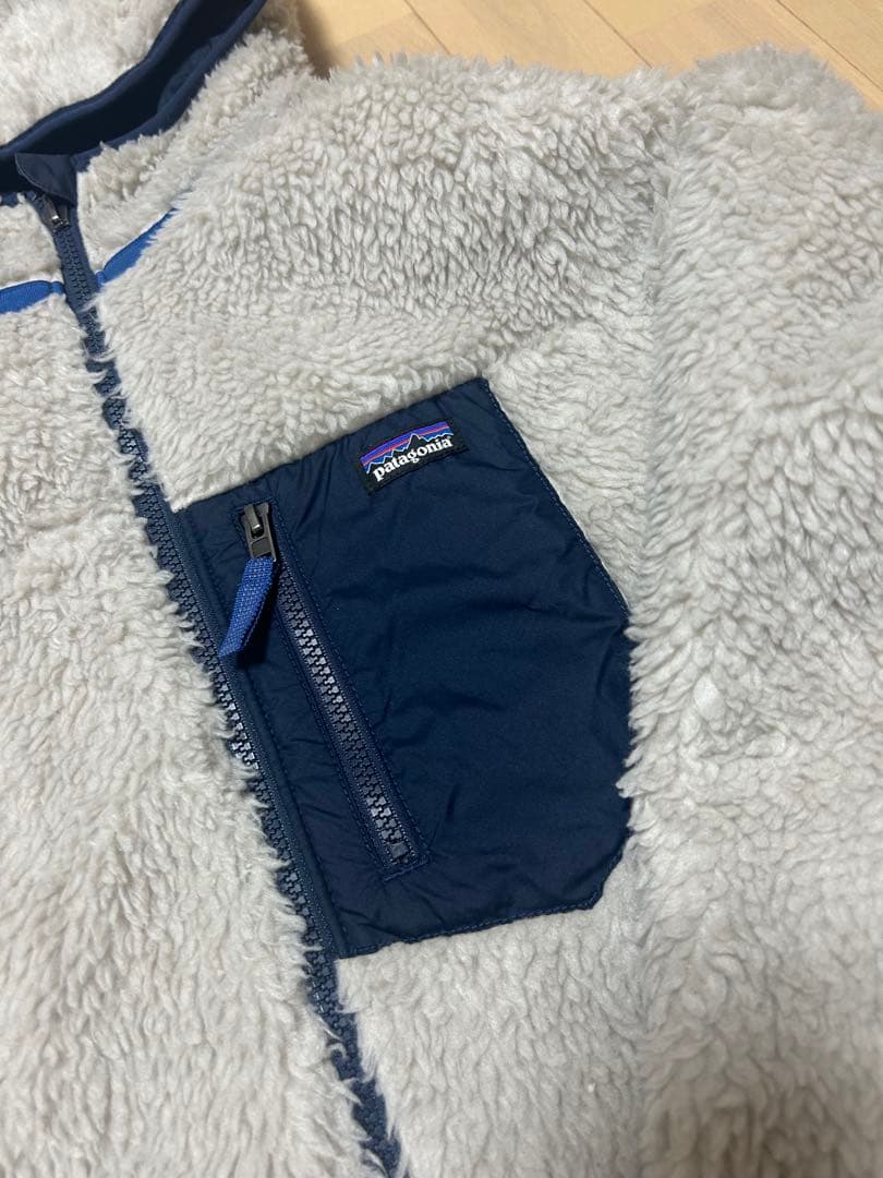 パタゴニア完売大人気 キッズリバーシブル レディフレディフーディ