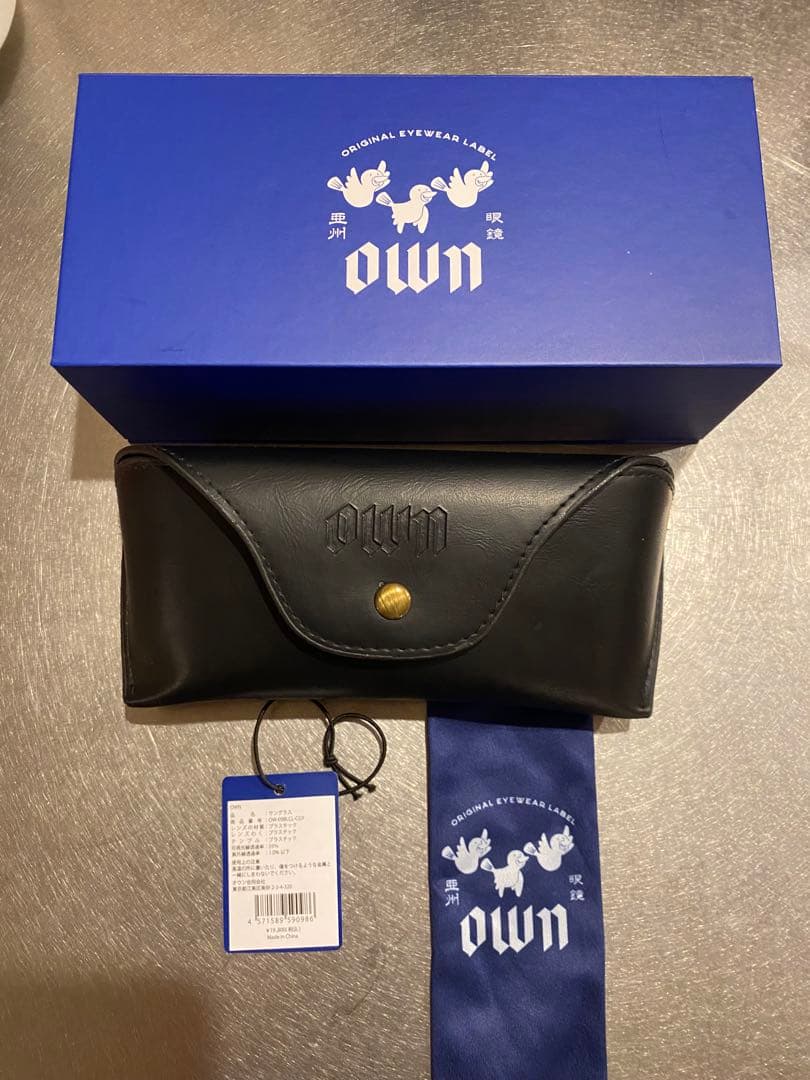 own #09 サングラス