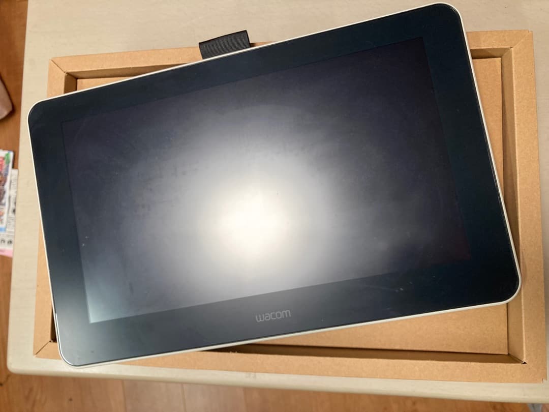 Wacom One Creative Pen Display 本体　13.3型