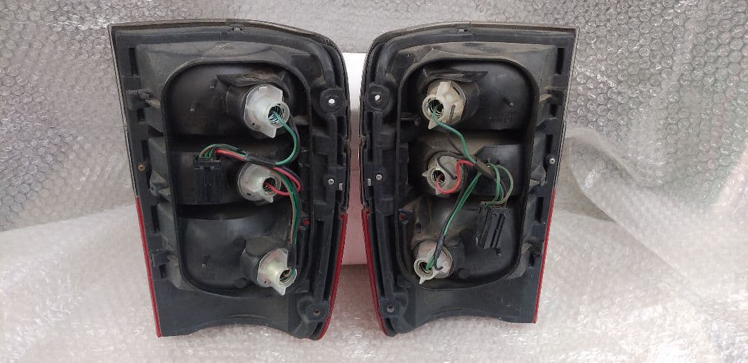 いすずビッグホーン用 クリアテールランプ左右セット