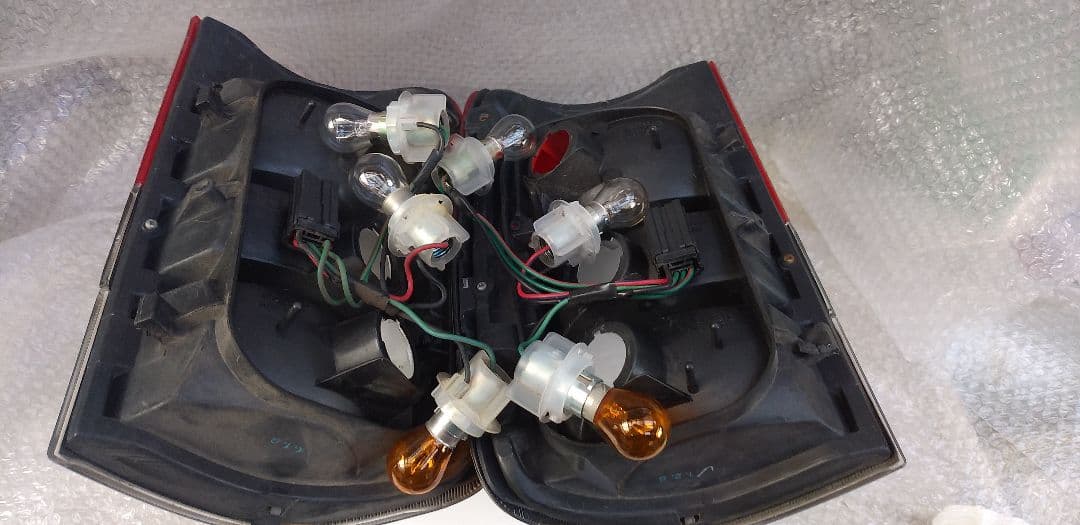 いすずビッグホーン用 クリアテールランプ左右セット