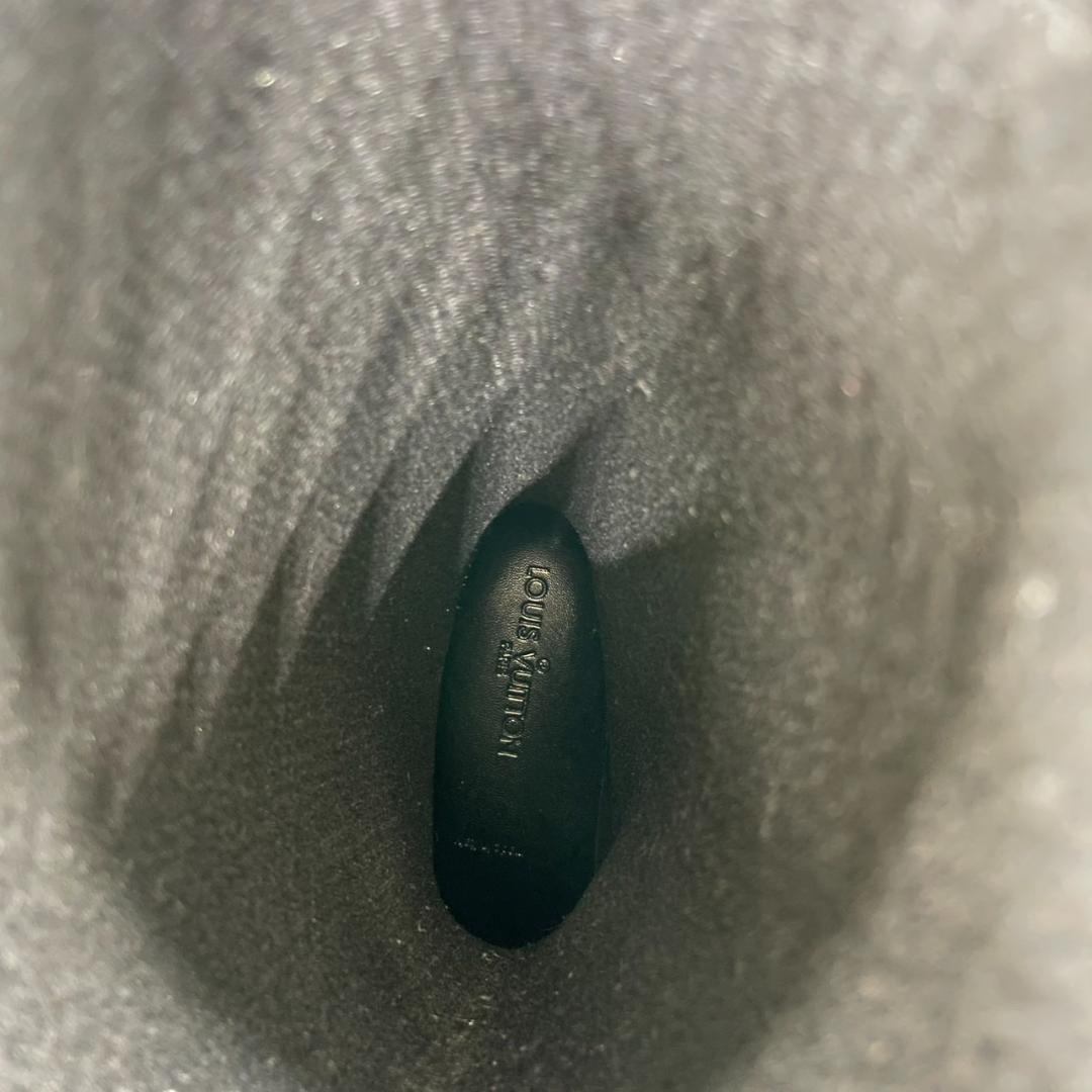 ネイビー エンボス加工 ラバーブーツ