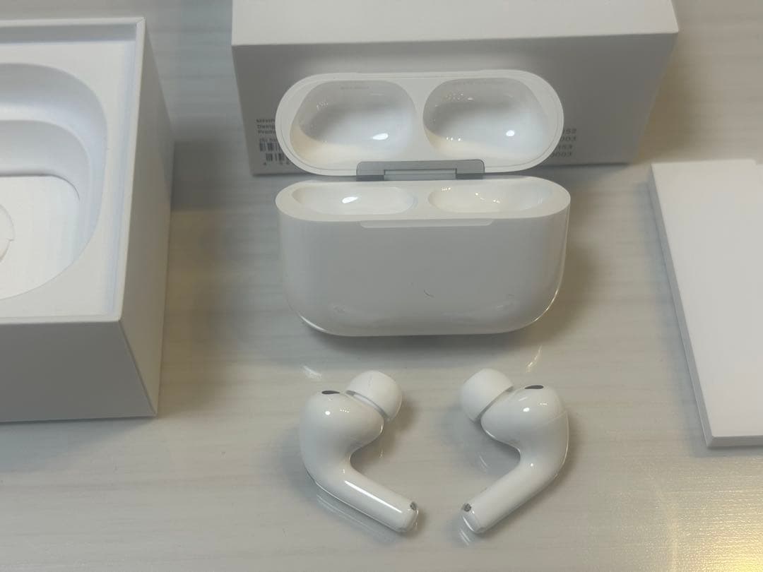 イヤホン airPods Pro 3