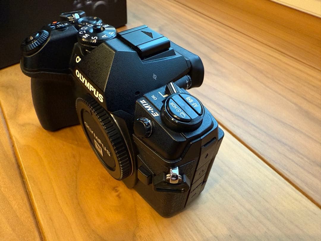 オリンパス OM-D E-M1 Mark II ボディ　美品