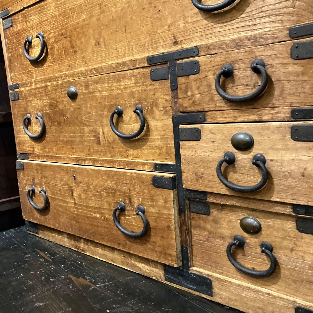 桐箪笥　日本箪笥 8引き出し