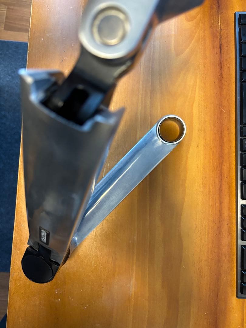 エルゴトロン LX デスクマウントアーム (アルミニウム)