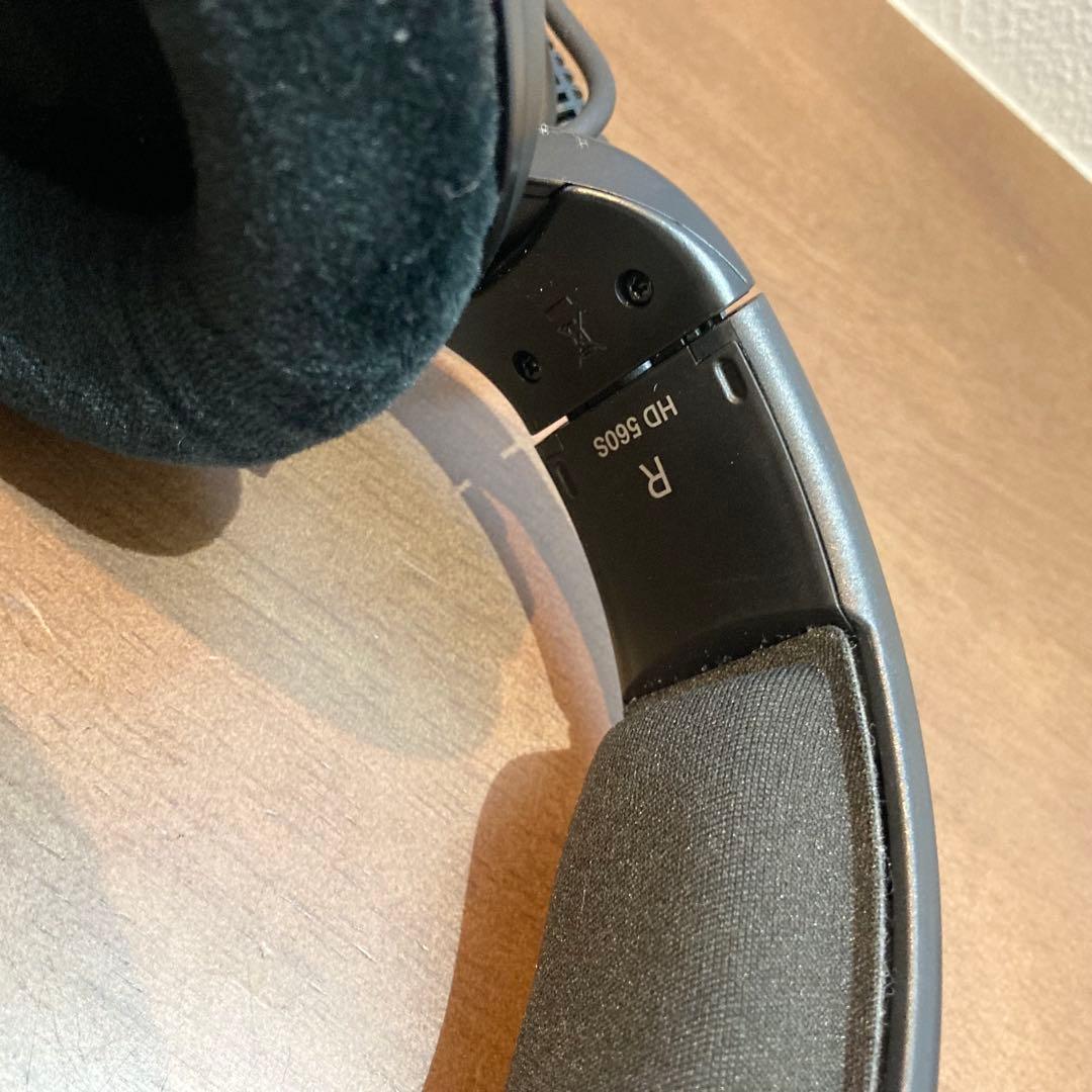 ★美品★ Sennheiser 有線ヘッドフォン HD560S