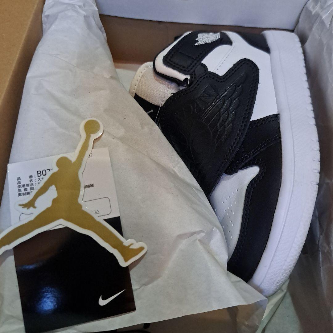 Sky Jordan 1 (PS) ブラック/ホワイト12C/ １８cm