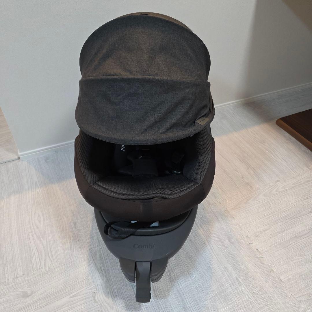 [超美品] Combiチャイルドシート THE S ISOFIX エッグショック
