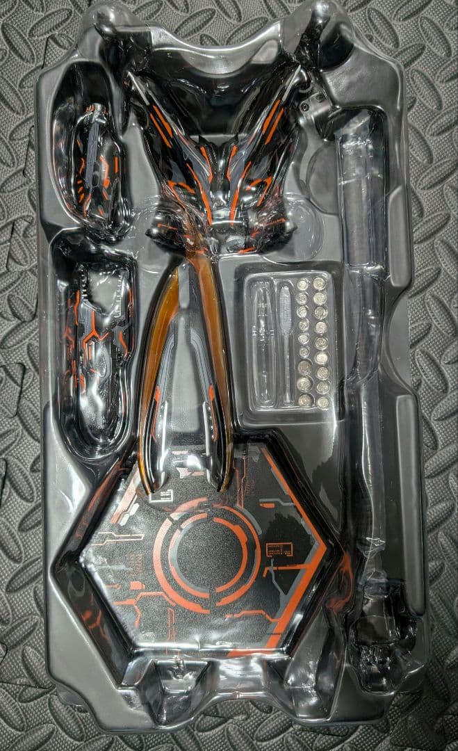 ホットトイズ　アイアンマン・マーク５０（ネオンテック／オレンジ版）