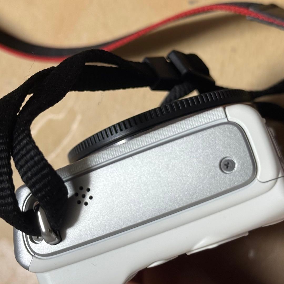 【本日限定】キャノン Canon EOS M100 ホワイト ミラーレス一眼