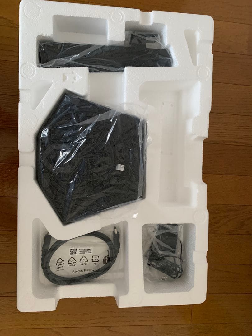 Koorui スタンド付きモニター 本体