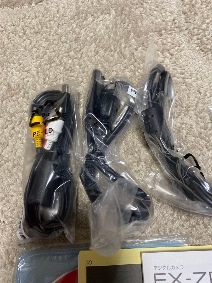 新品未使用CASIO EXILIM EX-ZR10 ブラック