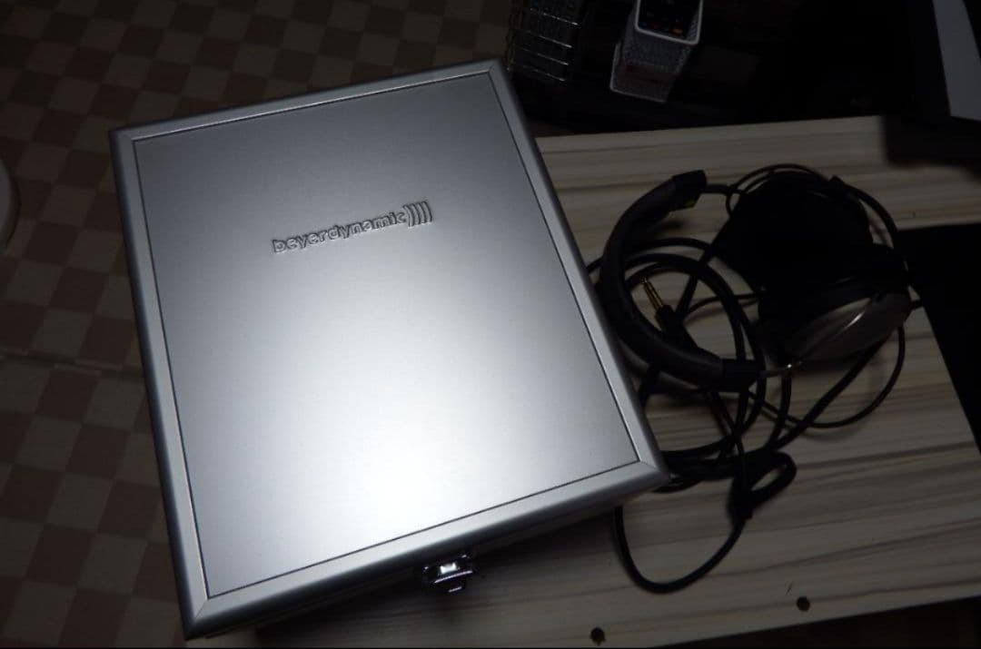ヘッドホン beyerdynamic T1 1st