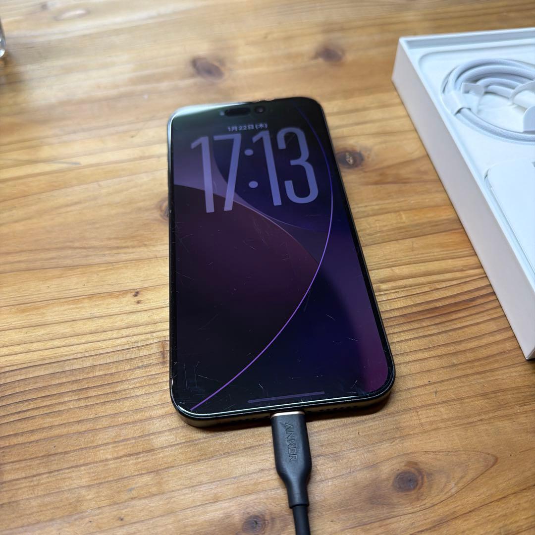 Apple iPhone 15 Pro Black Titanium本体 512