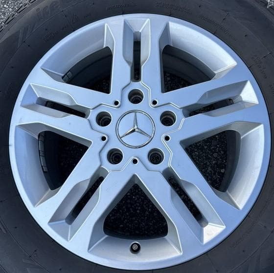 江*ス様 ■美品■4本W463純正ホイール+スタッドレスGクラスゲレンデ265/