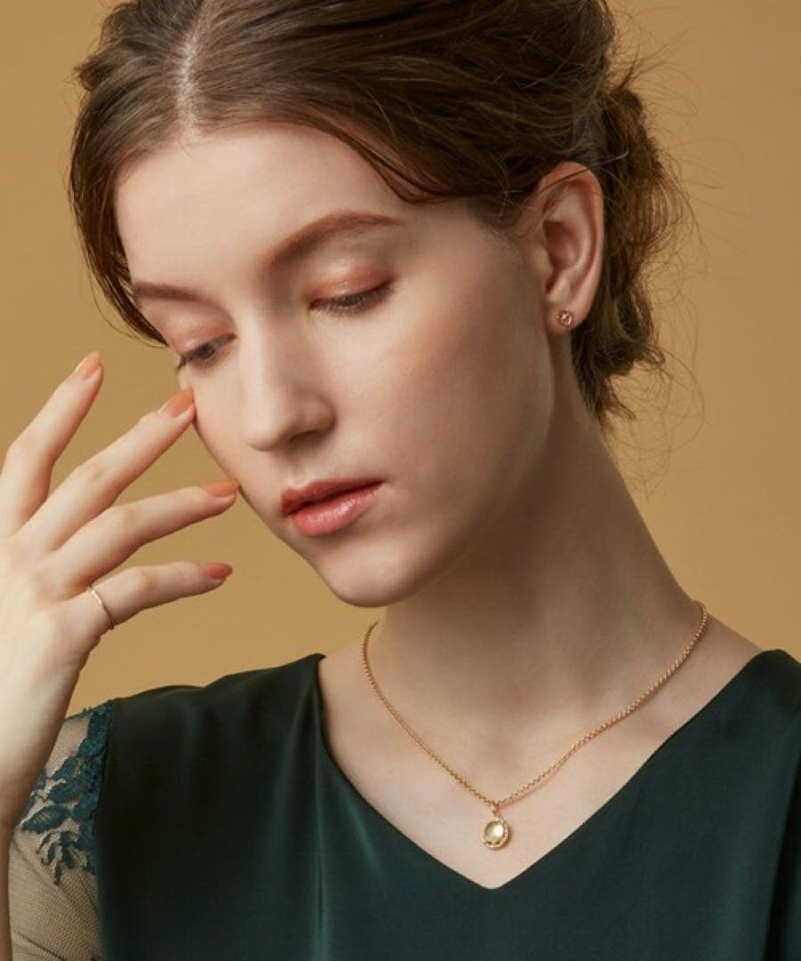 美品 agete K10チャーム 白蝶貝 レモンクォーツ