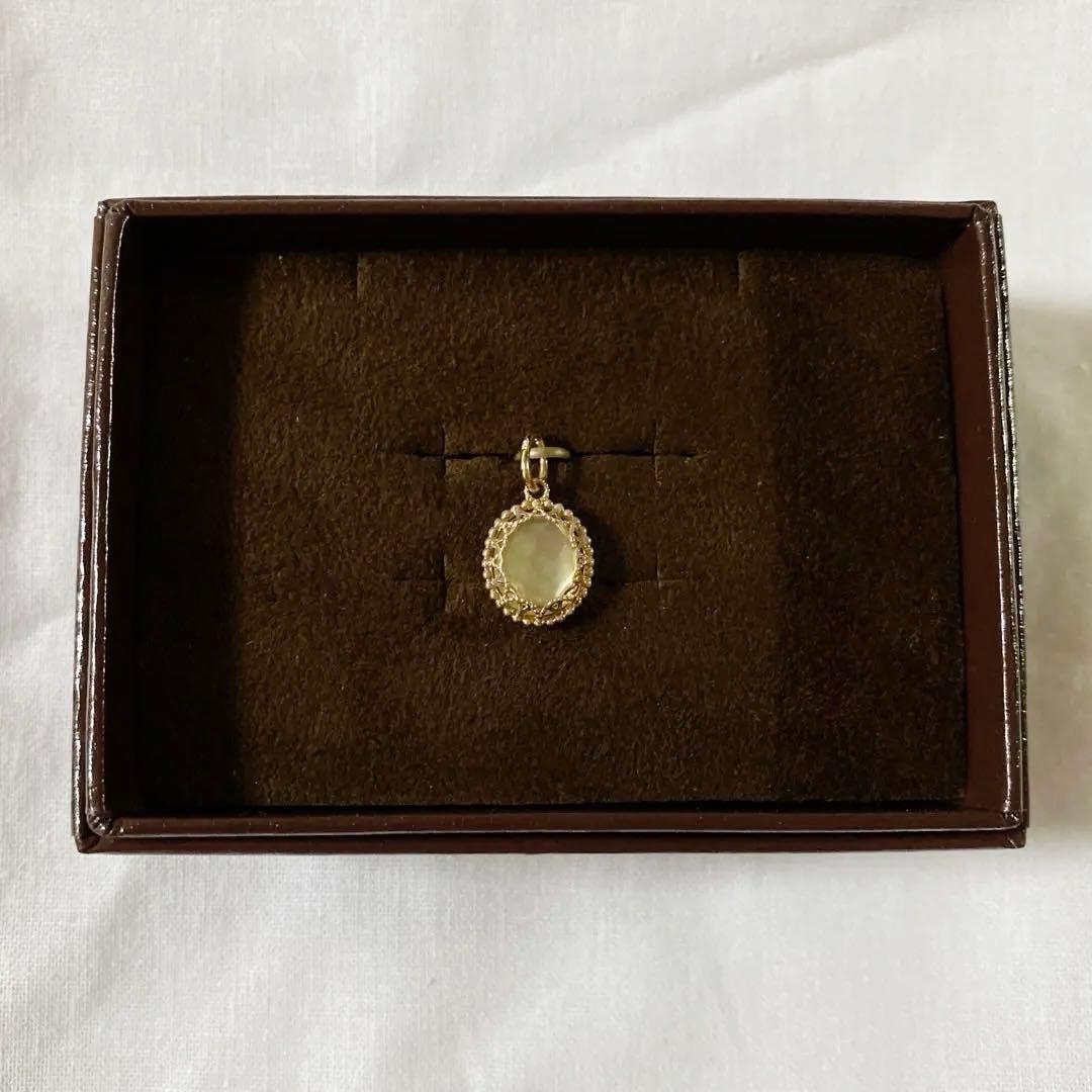 美品 agete K10チャーム 白蝶貝 レモンクォーツ