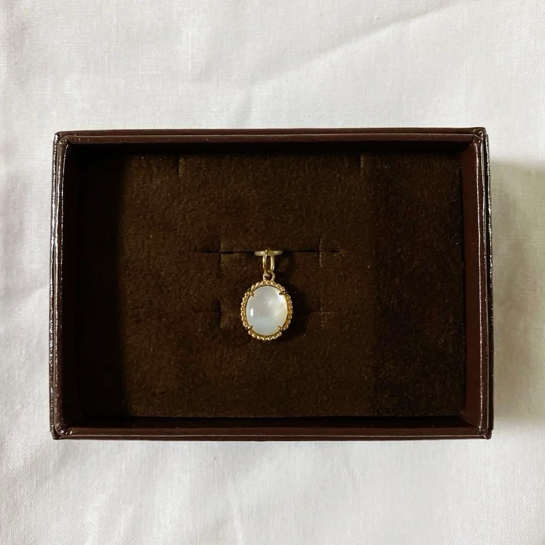 美品 agete K10チャーム 白蝶貝 レモンクォーツ