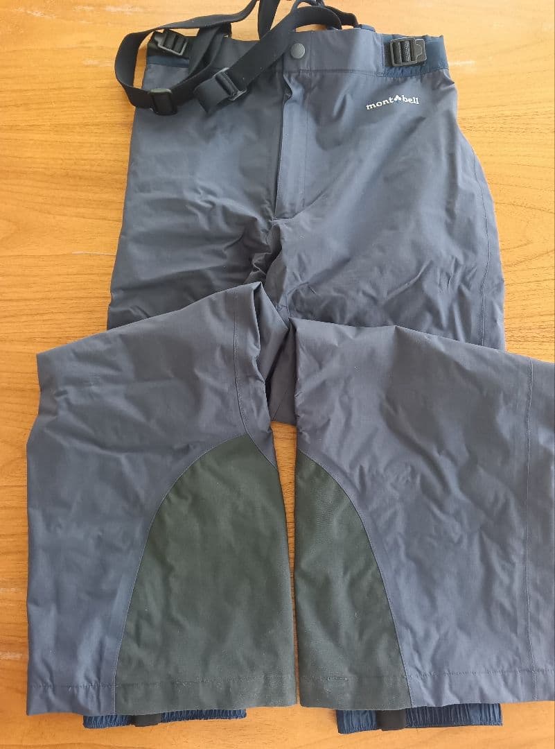 mont-bell子ども用スキーウェア上下セット150サイズ