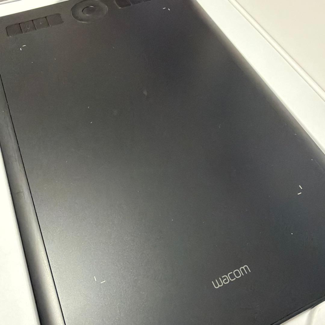 Wacom Intuos Pro ペンタブレット PTH-660 medium