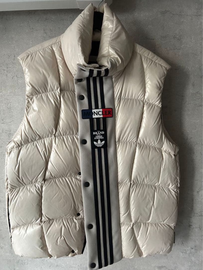 定価171600円Moncler x adidas ダウンベスト