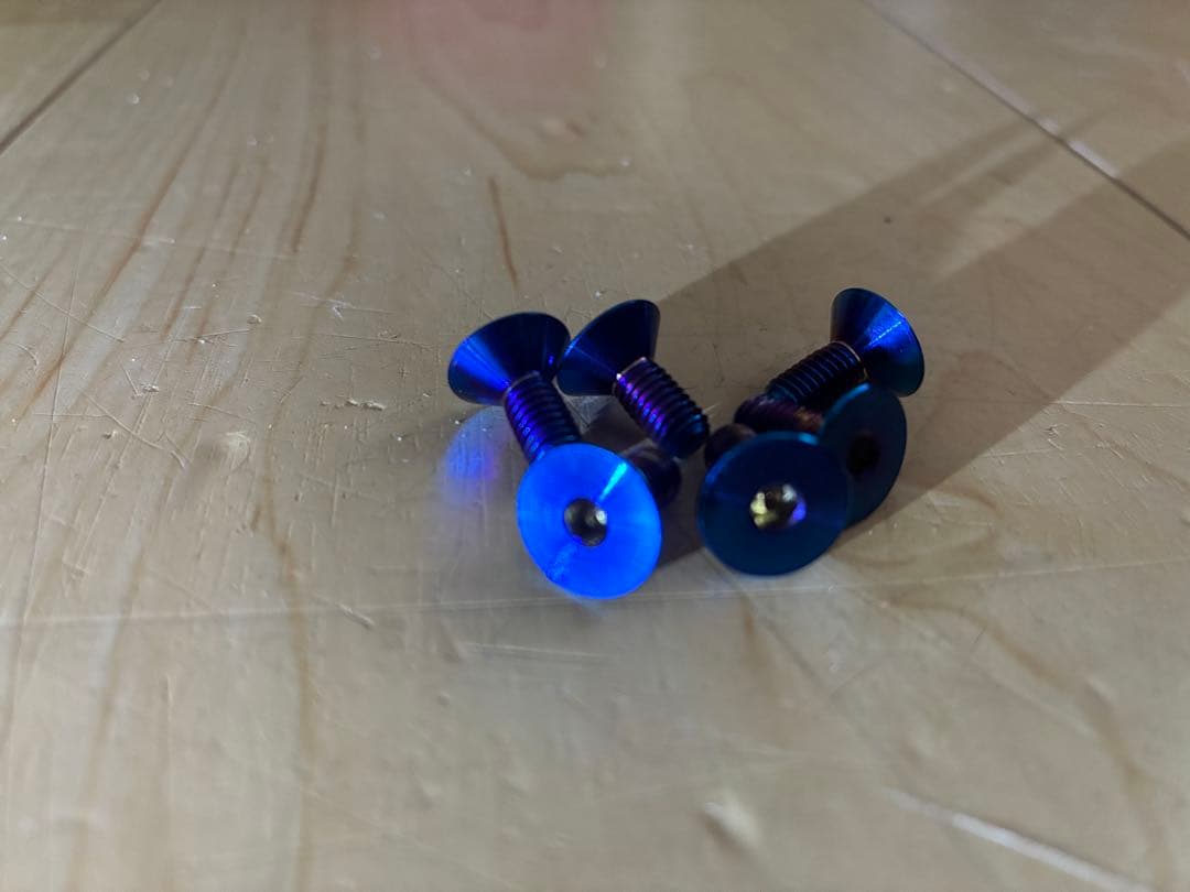 MOMO ステアリング プロトタイプ　1981年製　ヴィンテージ　ブルー皿ビス付