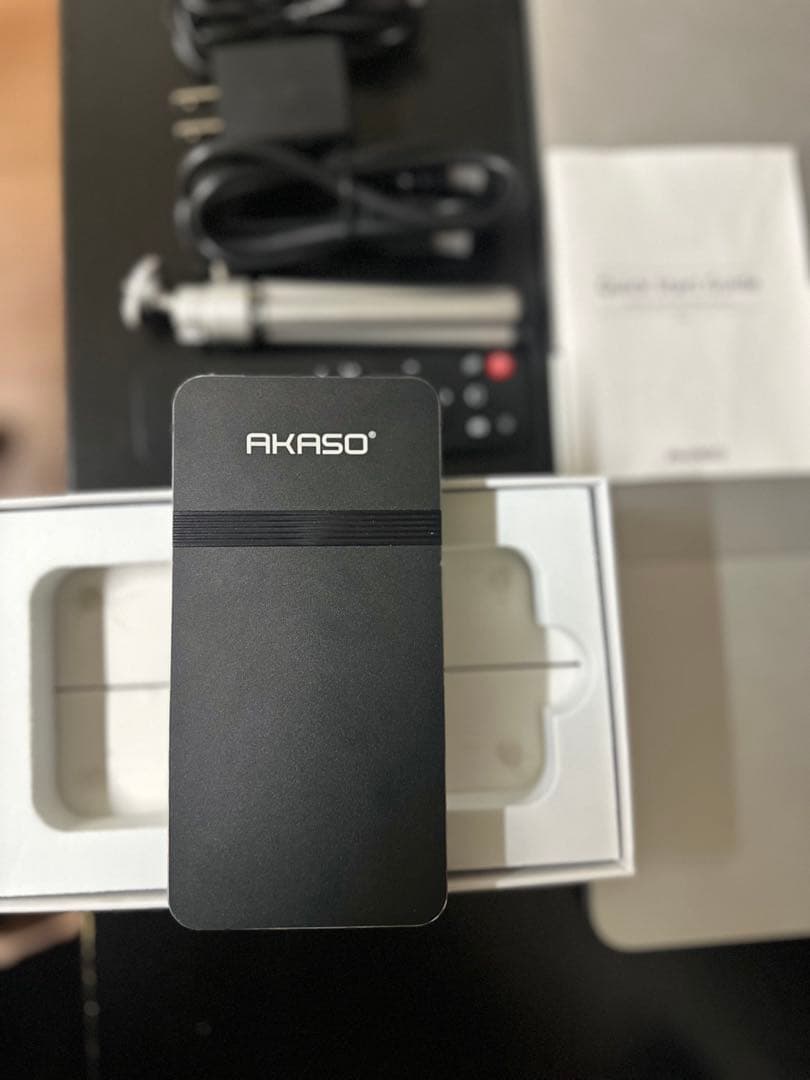 AKASO FOCUS mini video projector 本体