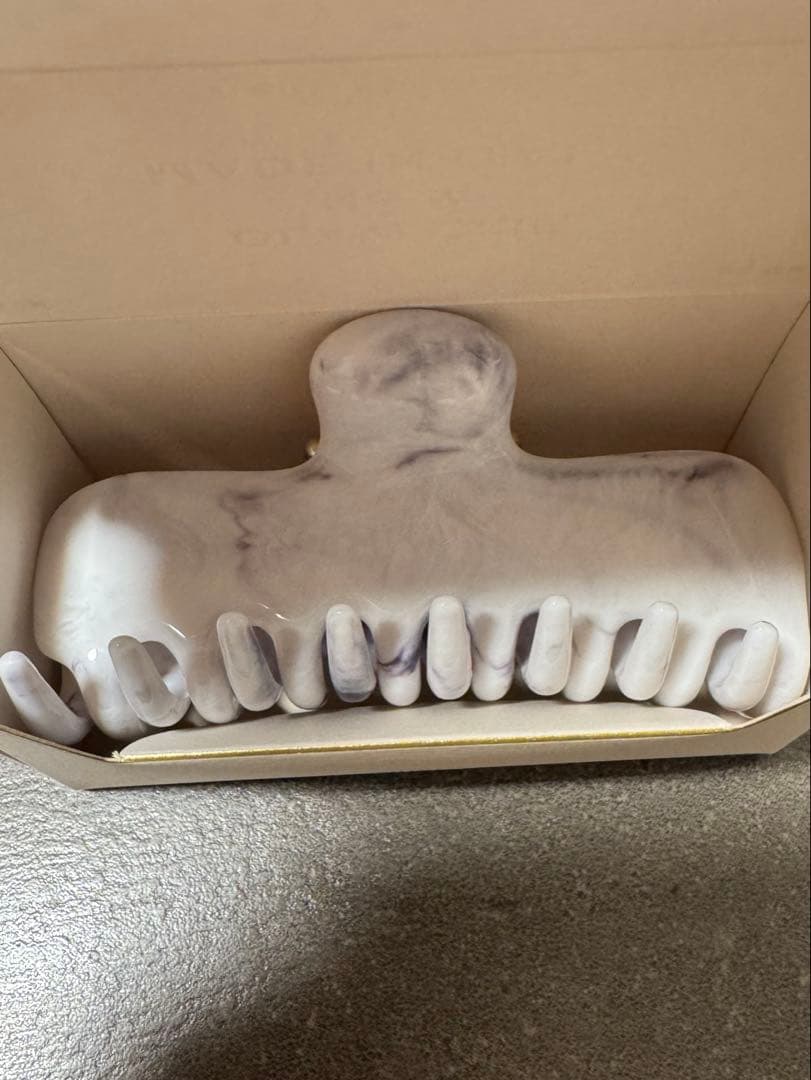 ヘアアクセサリー undo hairware NO. 4 CLAW CLIP CARRARA