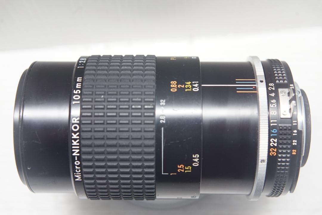 Micro-NIKKOR　105mm　1:2.8　Ai-S　前後キャップ付き