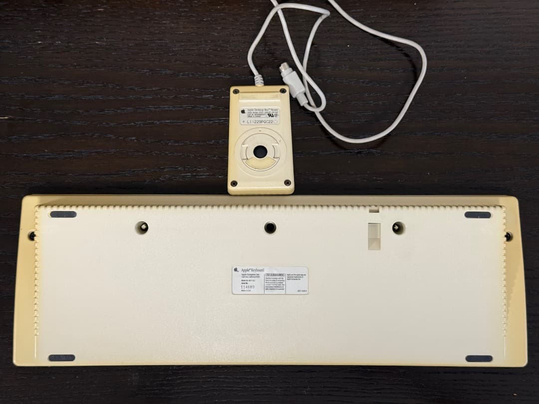 【ジャンク】Apple Macintosh SE/30 キャリングケース付き