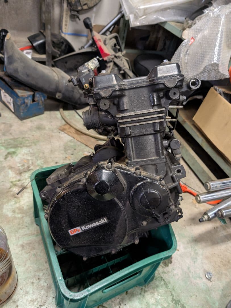 Kawasaki 中古エンジン　gpz900r