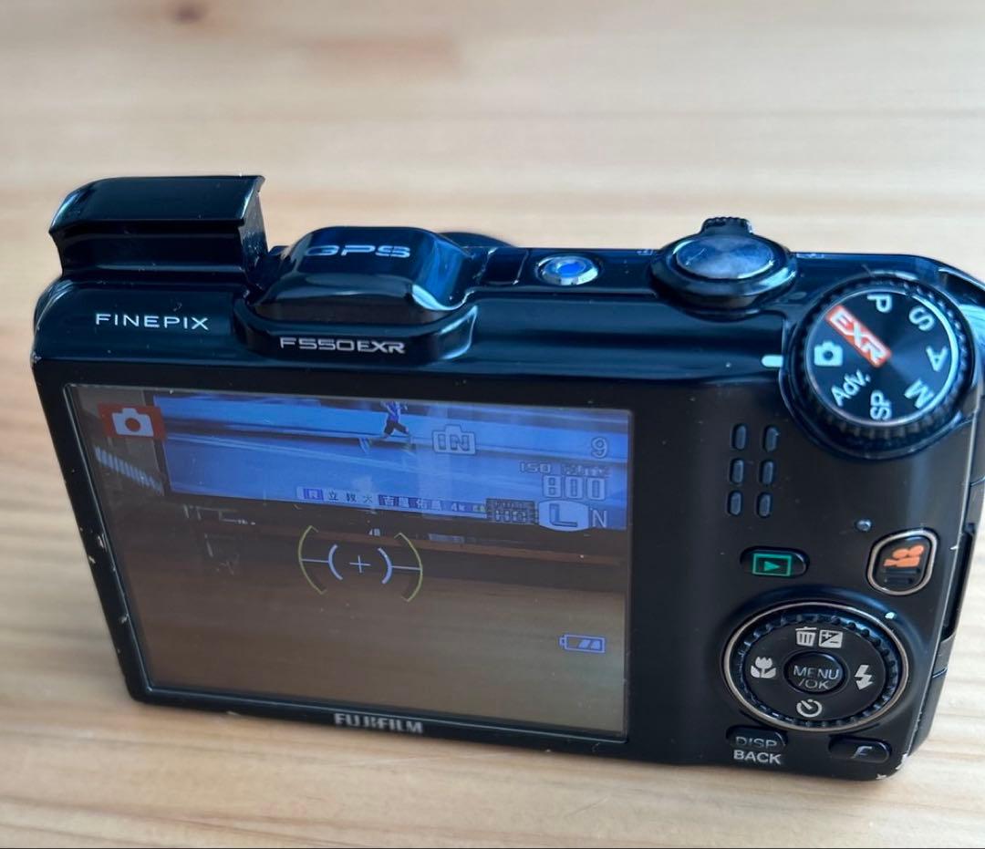 FUJIFILM FINEPIX F550EXR デジタルカメラ