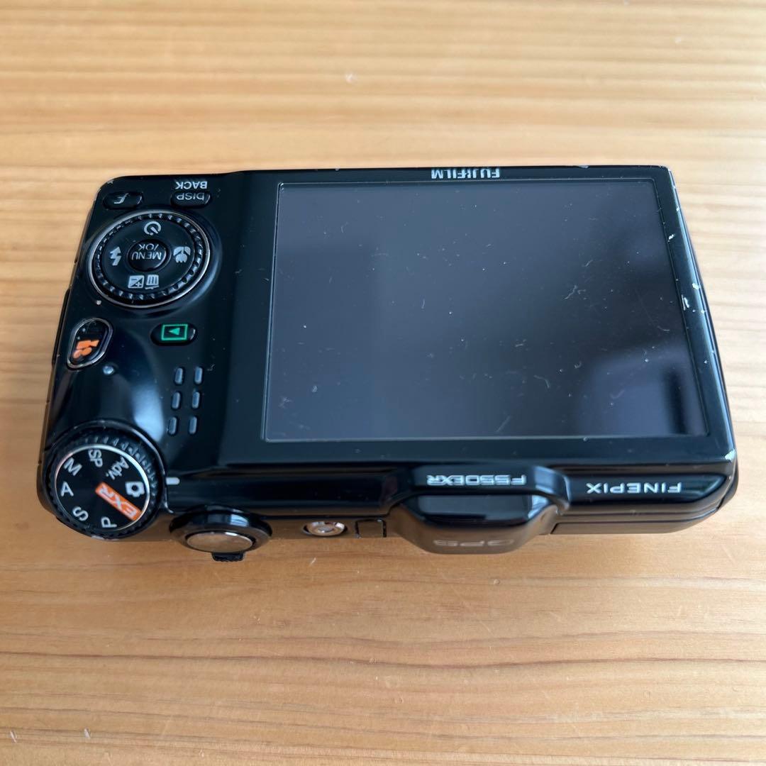 FUJIFILM FINEPIX F550EXR デジタルカメラ