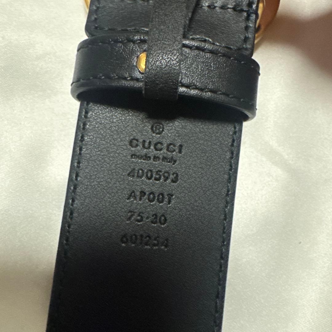 Gucci ブラックレザー GGロゴ ベルト