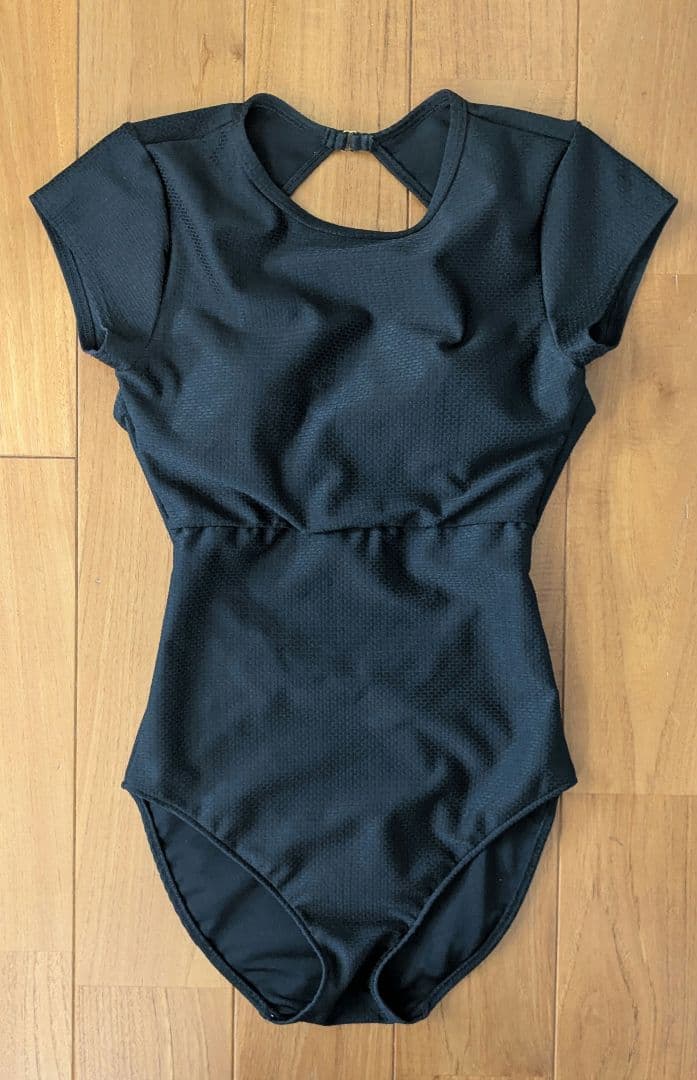 AKTE バックオープン　水着 　ブラック