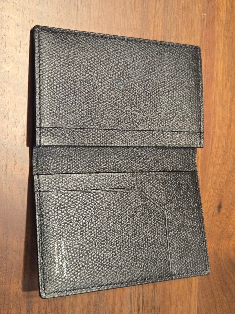 カミーユフォルネ　名刺入れ　最終値下げ　12/31まで