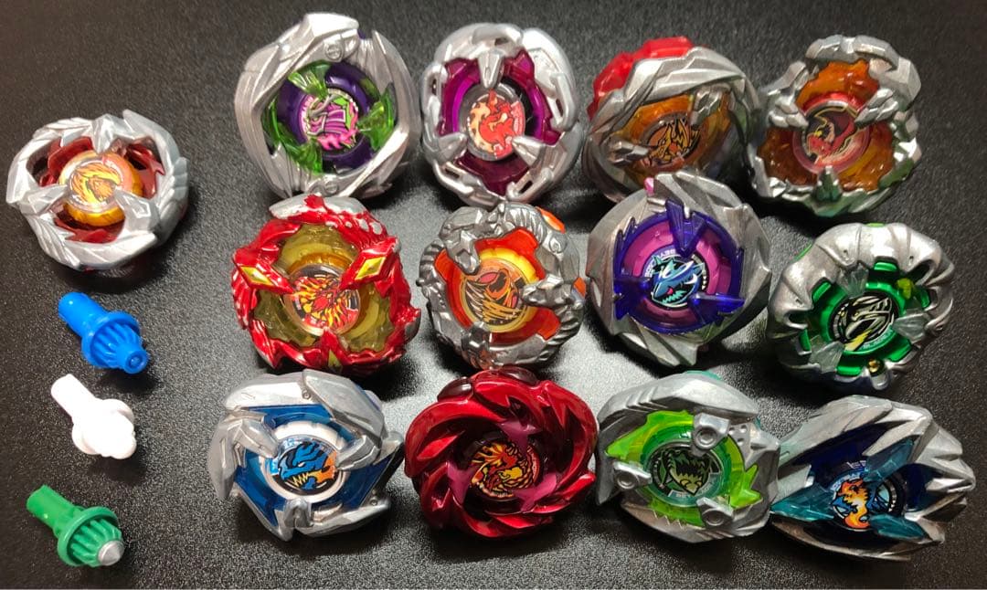 ベイブレードX まとめ売り 12個 ＋その他パーツ類