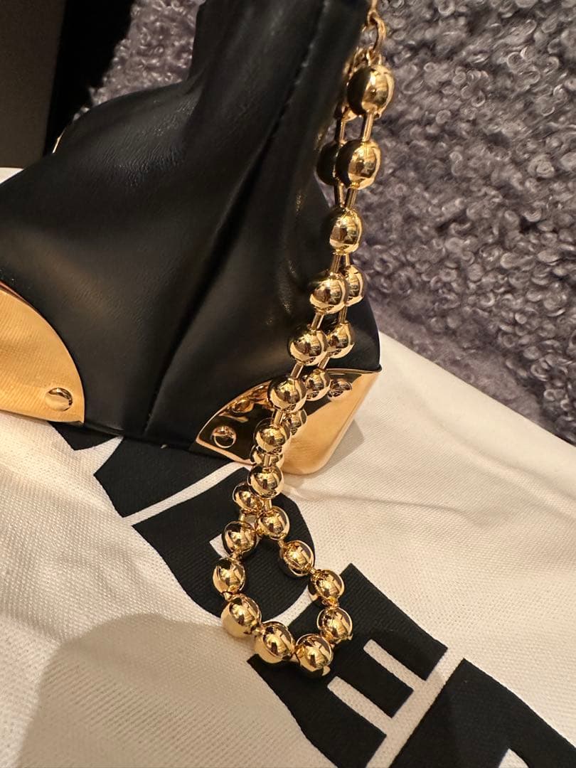 Sacai コーナーメタルクラッチ