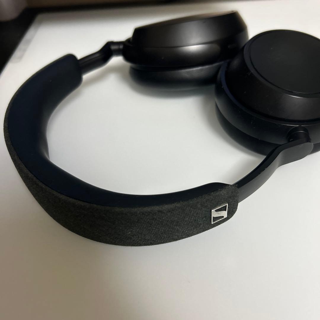 Sennheiser Momentum 4ワイヤレスヘッドホン ブラック