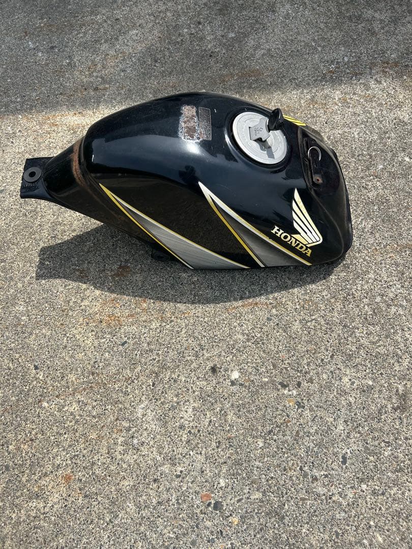 cbr150rタンク　nsr50にも