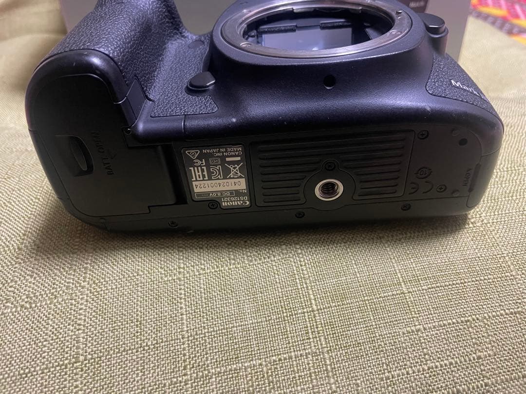 CANON EOS 5D MarkⅢ ＋バッテリーグリップ ＋ CFカード等付属