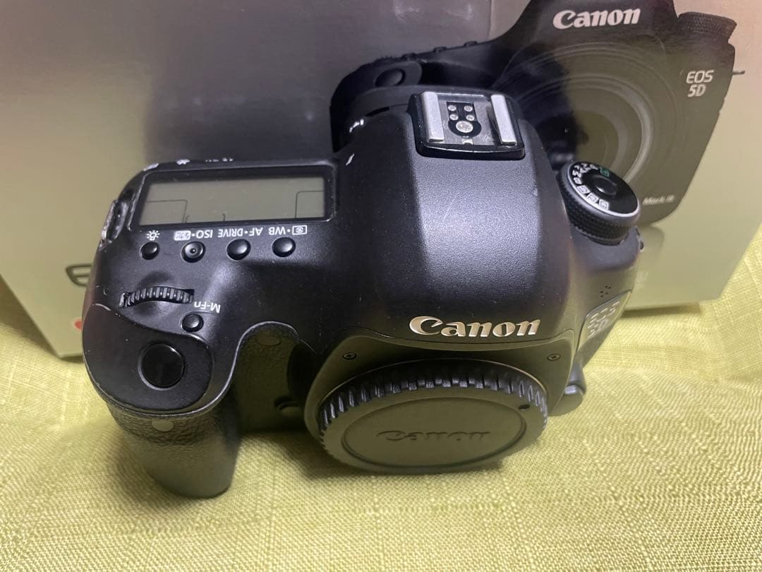 CANON EOS 5D MarkⅢ ＋バッテリーグリップ ＋ CFカード等付属